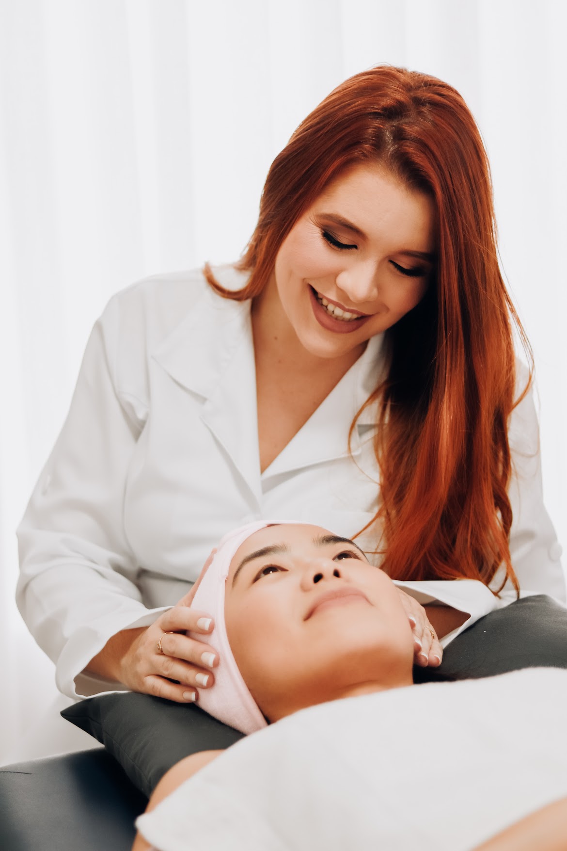 Esteticista Thaís Gimenes